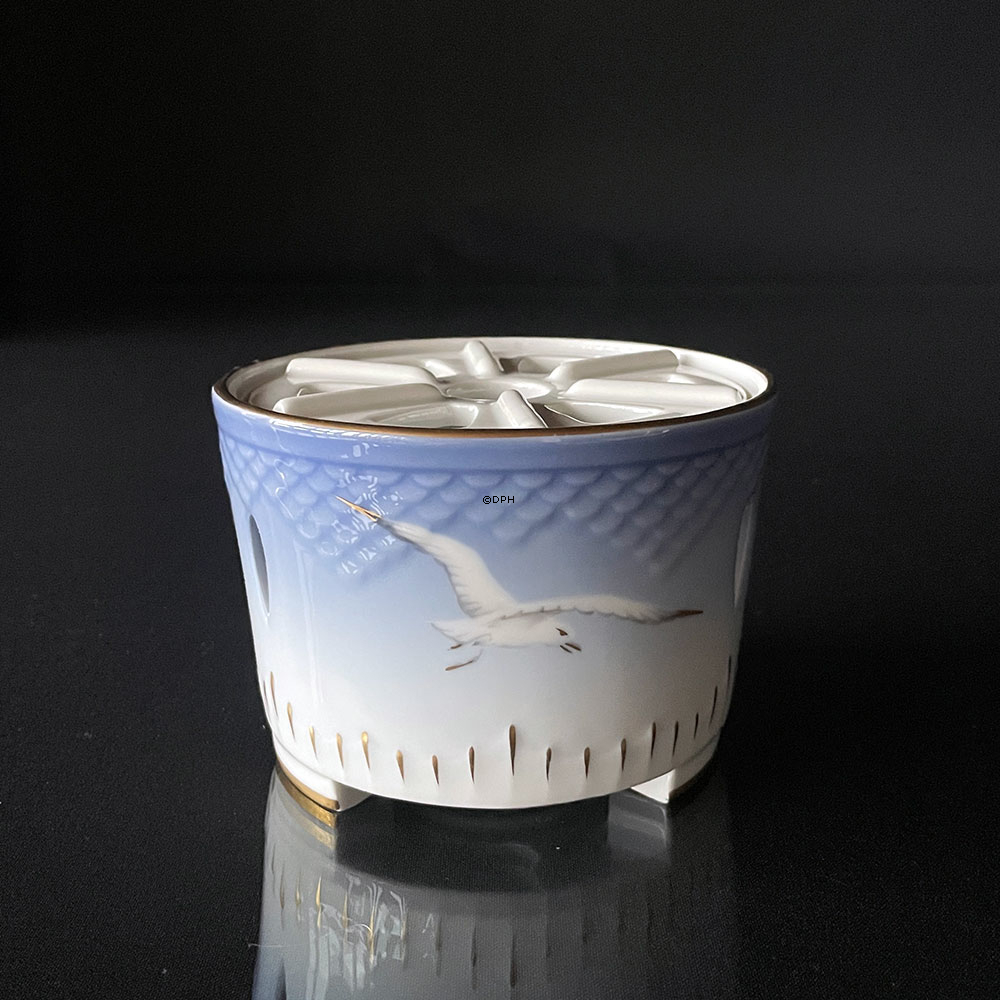 Mågestel med guld, Tevarmer, Bing & Grøndahl nr. 237 (MED PORCELÆNS INDSATS)