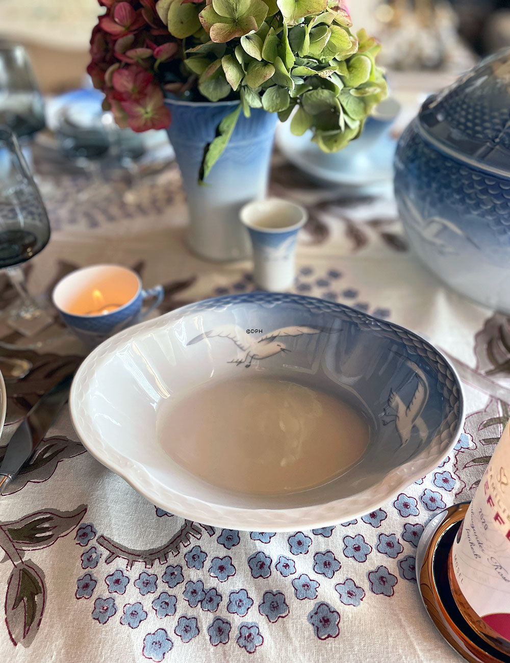 Mågestel uden guld, grønsagsskål 25cm, Bing & Grøndal nr. 12B eller 573