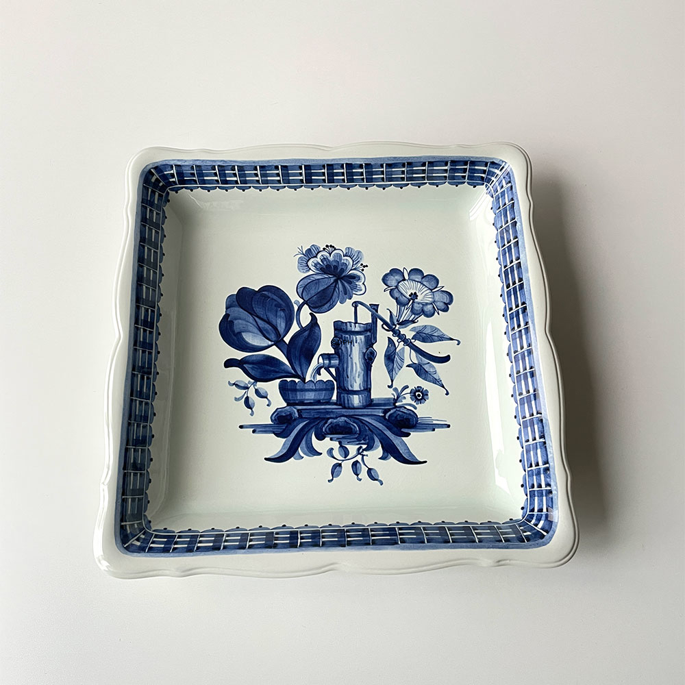 Royal Copenhagen/Aluminia Tranquebar, blå, salatfad nr. 3087-1198, 29 cm