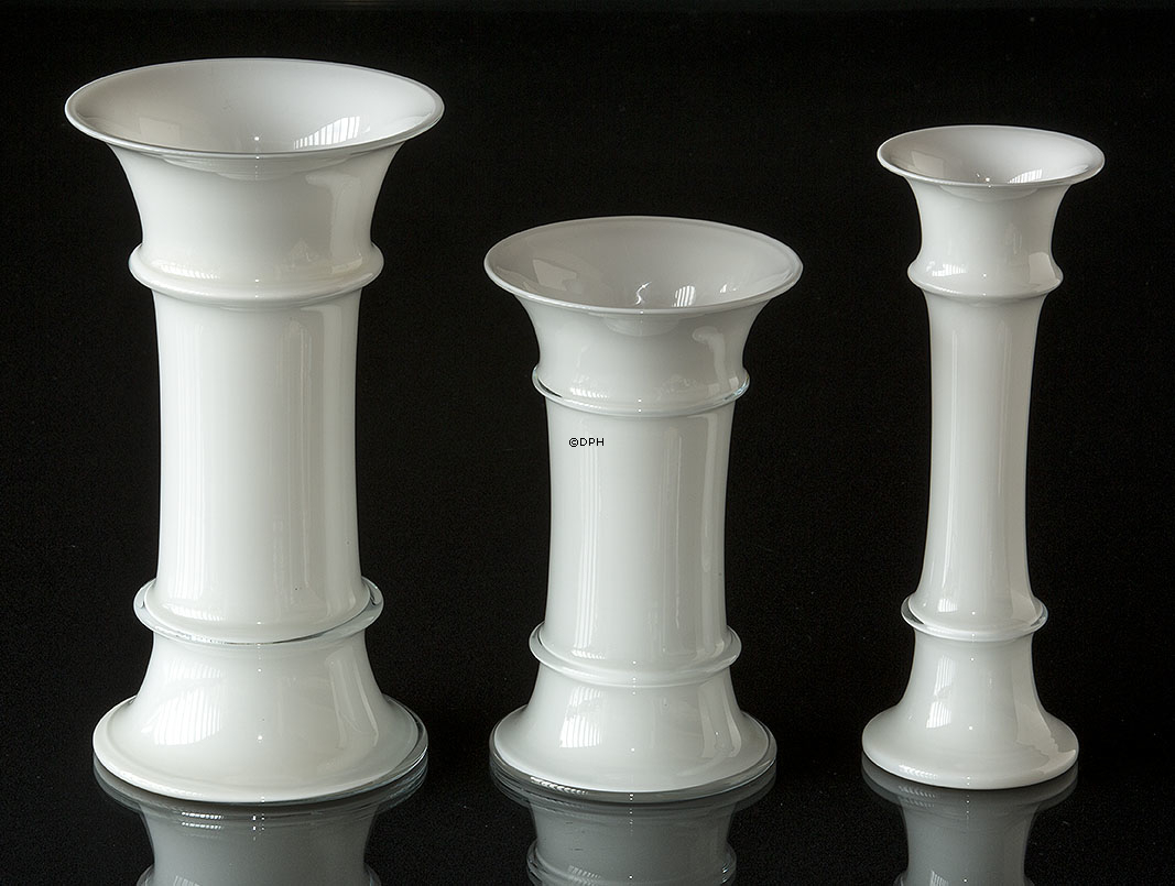 Holmegaard MB vase, opal