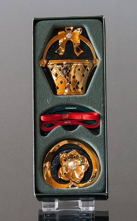 Julerose og Blomsterkurv - Georg Jensen, Årets Julepynt 2008, sampak