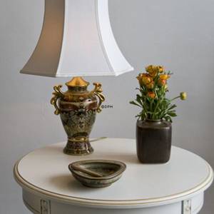 Kinesisk bordlampe med guldøre