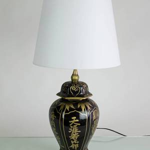 Kinesisk bordlampe i sort med guldmotiv