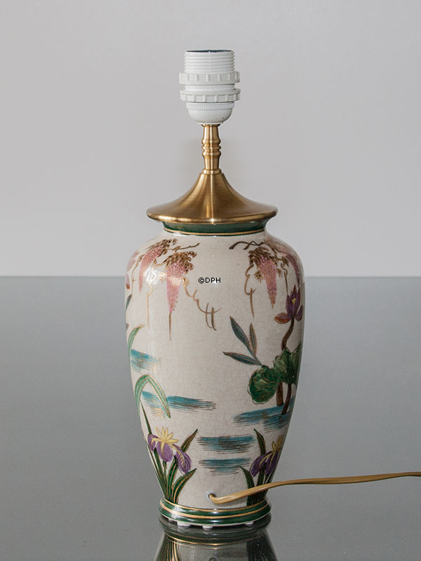 Kutani bordlampe med vand og blomst