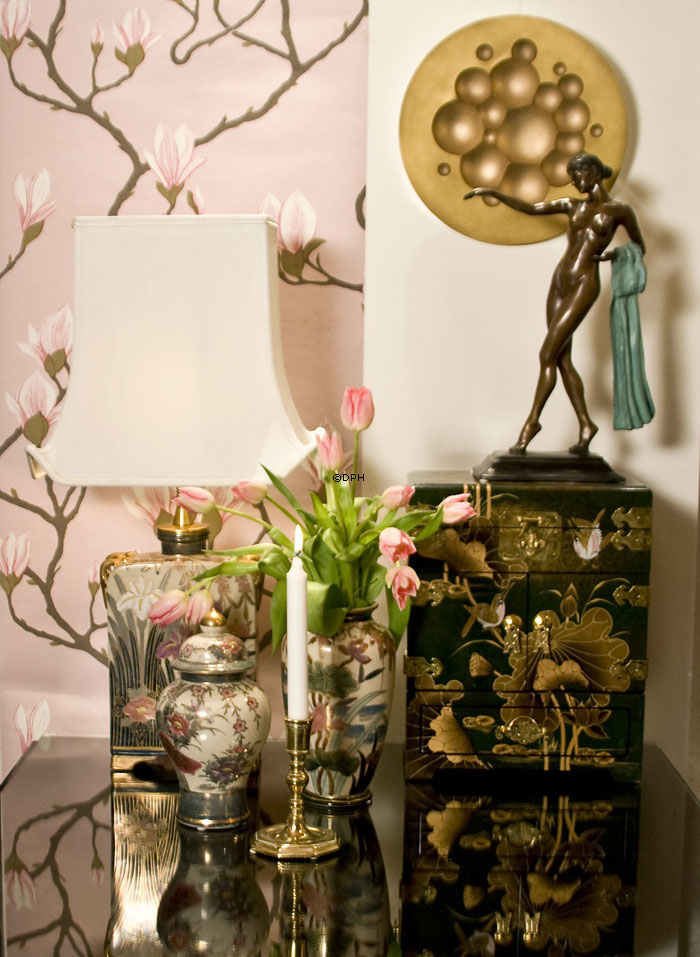 Kutani bordlampe med Iris