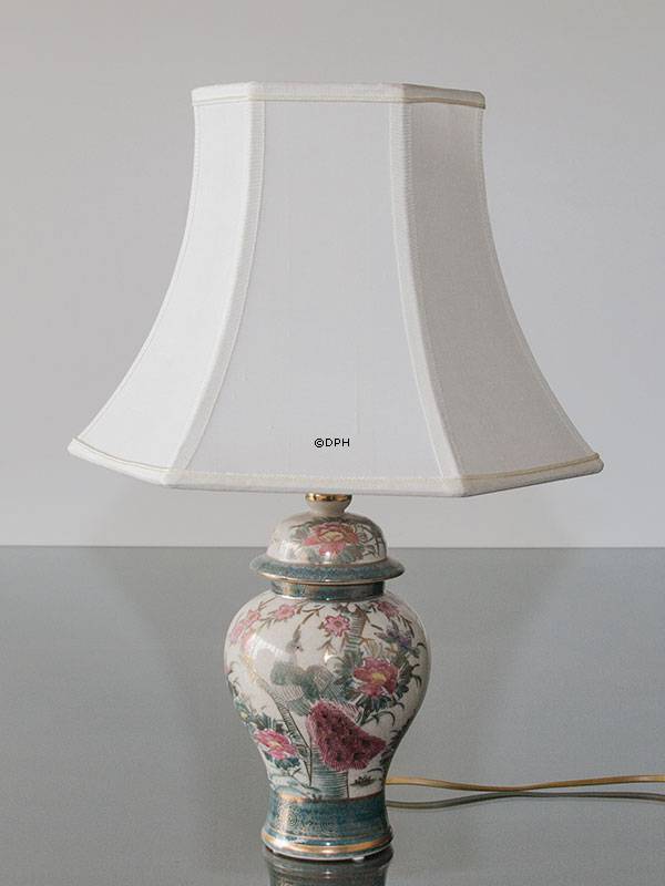 Kutani bordlampe med påfugl