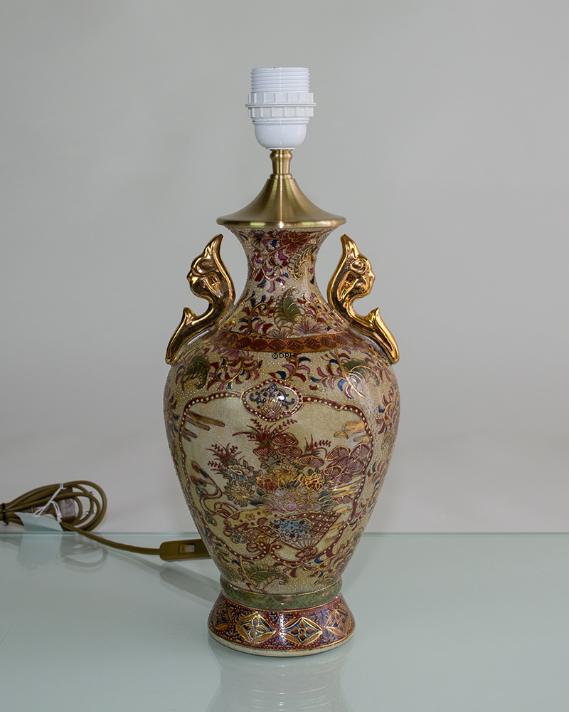 Kinesisk bordlampe med blomst