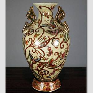 Kinesisk vase med sommerfugl | Nr. 42-117-31-1 | DPH Trading