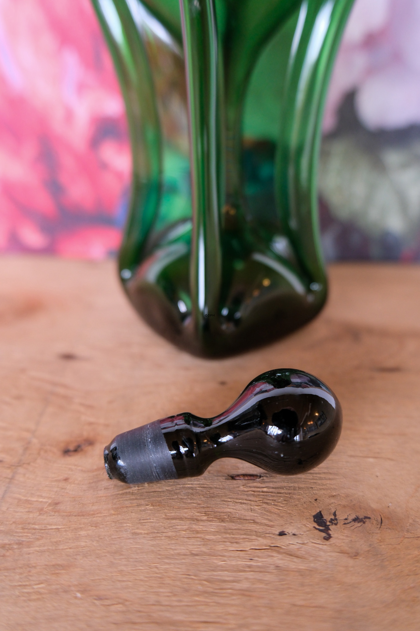 Holmegaard Klukflaske i grøn glas med tindekoration 23 cm - Gammel