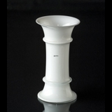 Holmegaard MB vase, opal, mellem