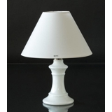 Rund lampeskærm høj model 16 cm i højden, hvid chintz stof