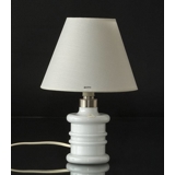 Rund lampeskærm 13 cm i højden, hvid chintz stof (passer til Holmegaard Apoteker reollampe nr. 4363272)