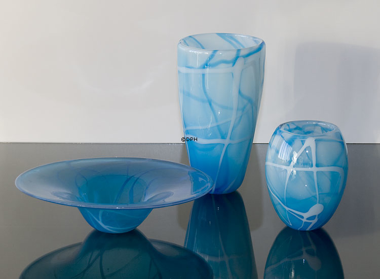 Billig glas bordfad - blåt med hvidt mønster, Mundblæst glaskunst,