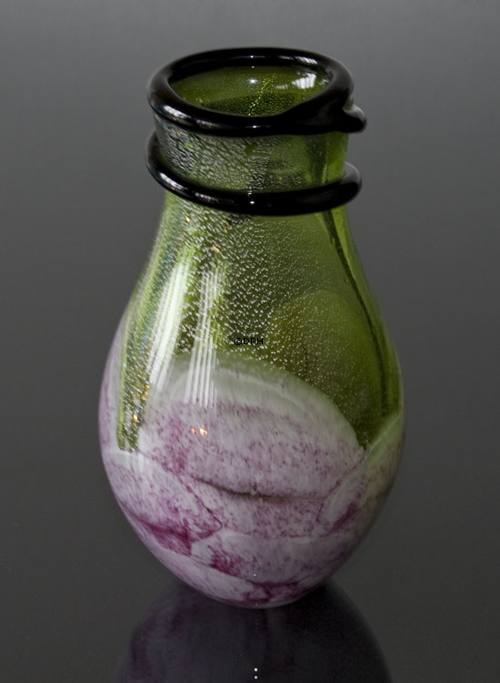 Stor glasvase - grøn med rosa samt slangedekoration, Mundblæst glaskunst,