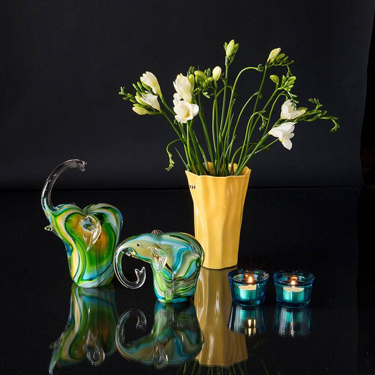 Elephant figurines - Glass