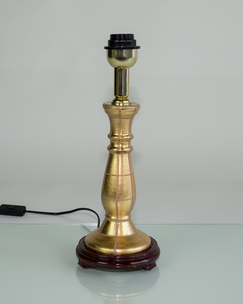 Kinesisk søjle bordlampe med guldtern