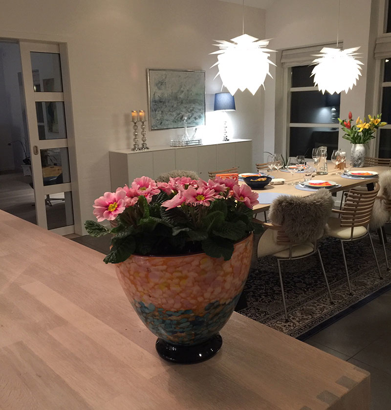 Stor glasskål med lys blå bund 24x27cm, Mundblæst glaskunst,