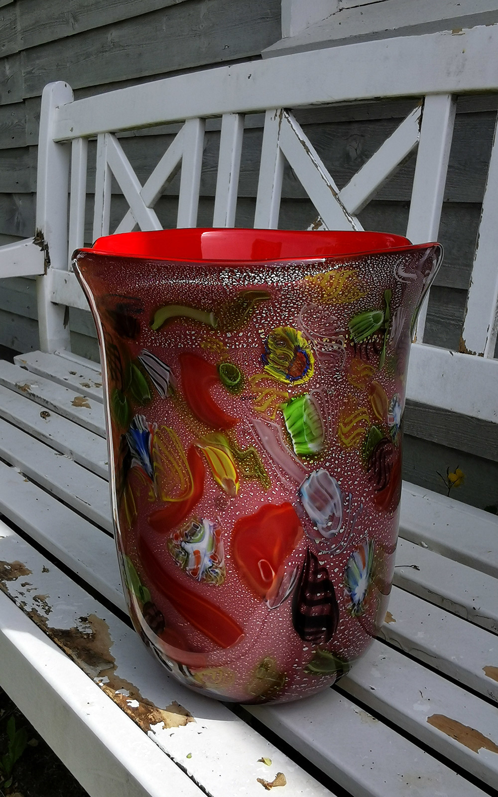 Glasvase med rød dekoration, 31cm, Glaskunst, Mundblæst,