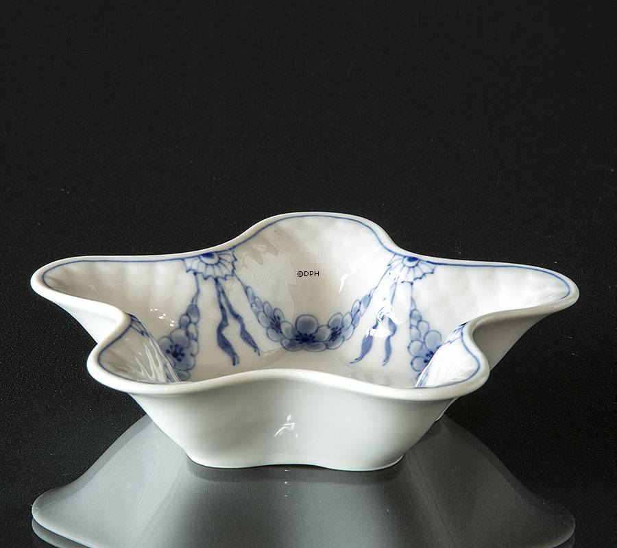 Empire stel lille skål med bølget kant 14cm, Bing & Grøndahl nr. 42A