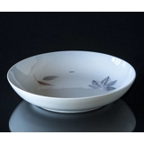 Leaves deep plate 21cm, Bing & Grondahl no. 22