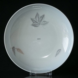 Leaves deep plate 18cm, Bing & Grondahl no. 23