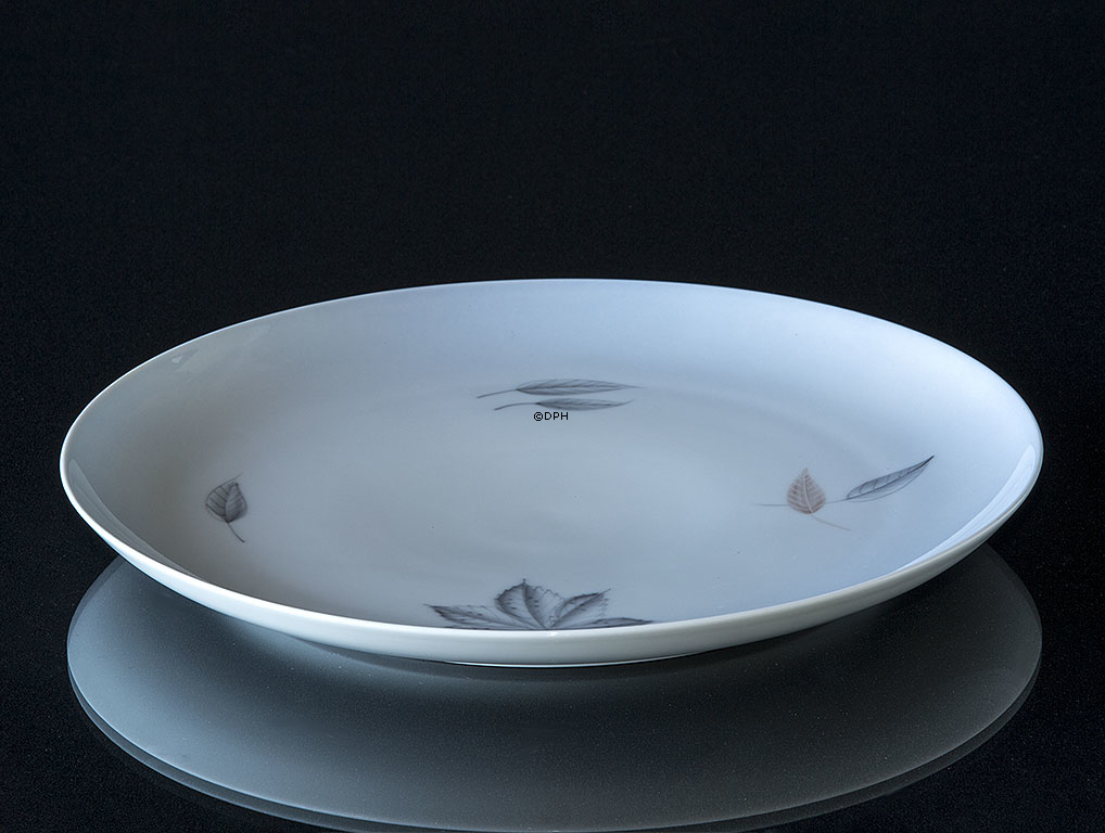Løvfald flad frokosttallerken 25cm. Bing & Grøndahl nr. 25A
