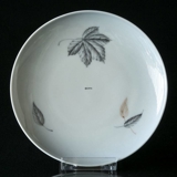 Leaves flat cake plate 16cm, Bing & Grondahl No. 28A