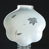 Leaves Musselshaped Dish, Bing & Grondahl No. 42