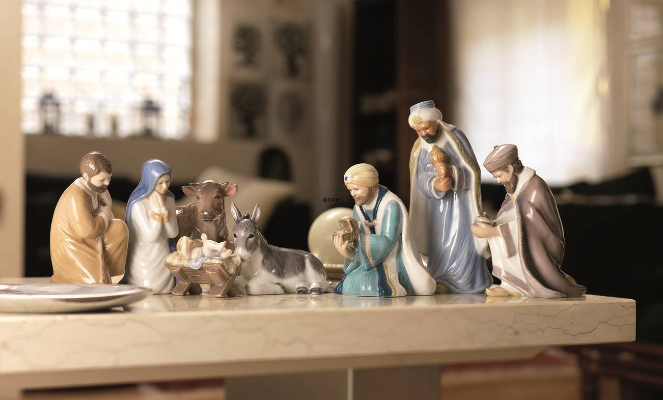 Krybbespil, staldens æsel, Royal Copenhagen figur nr. 028