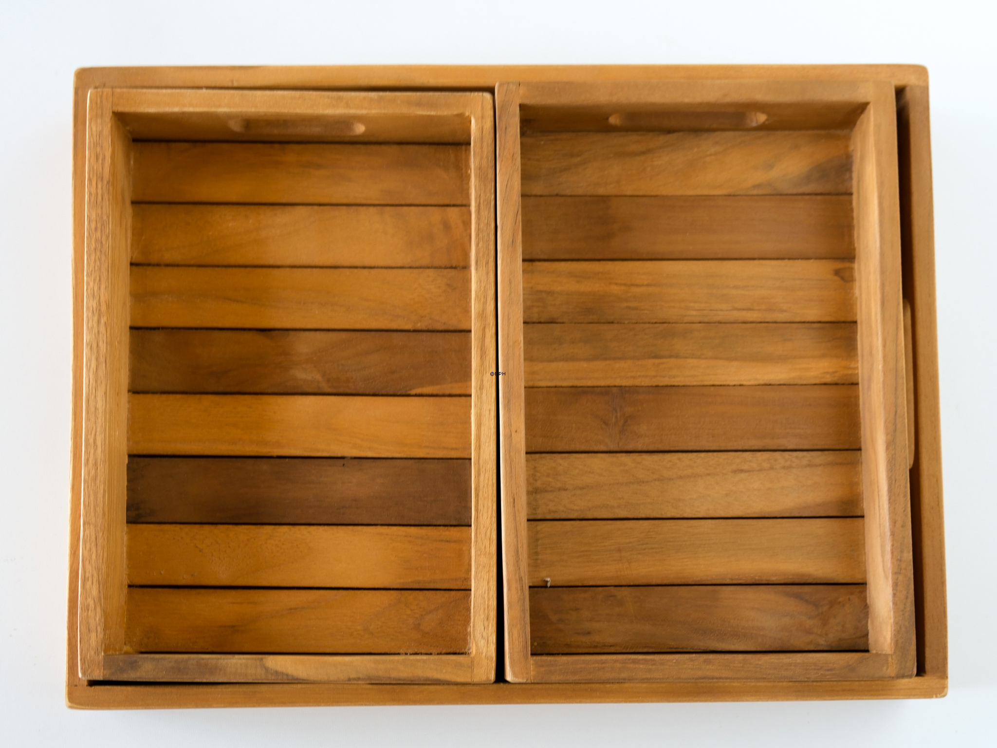 Træ bakker i teak natur, sæt af 3 stk. (1 stor: 40 x 29 cm - 2 stk. små: 26 x 18 cm)