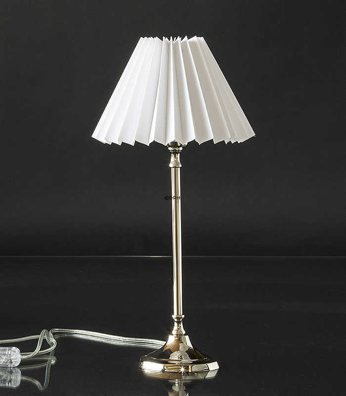 Plissé lampeskærm i hvid chintz stof, sidelængde 15cm