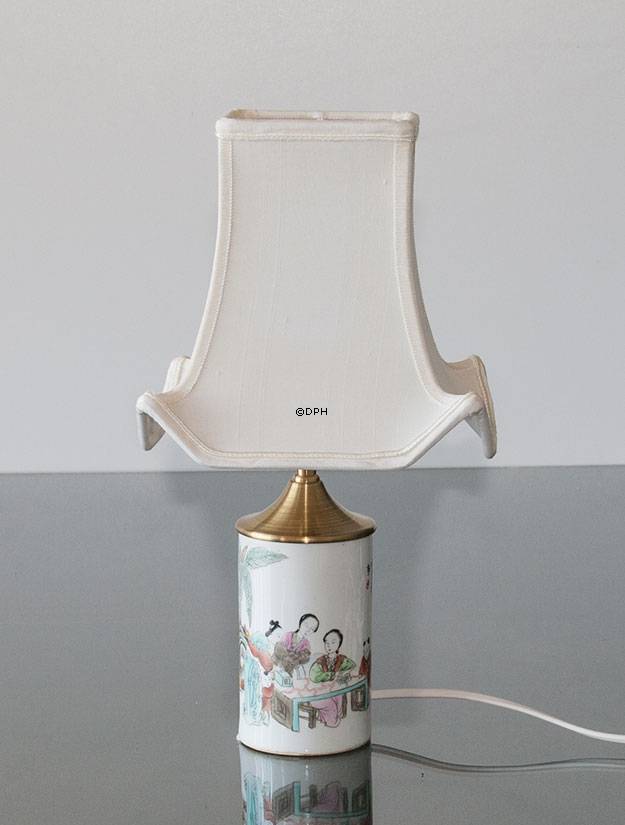 Kinesisk bordlampe med damer