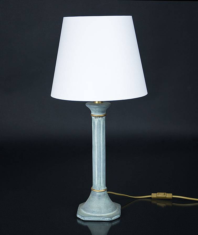 Lampeskærm, rund cylinderformet 21 cm i højden, hvid chintz stof