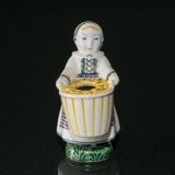 Kusine Amager, 1943, Aluminia Børnehjælpsdagsfigur nr, 2284
