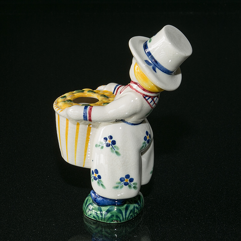 Fætter Amager, 1944, Aluminia Børnehjælpsdagsfigur nr, 2328