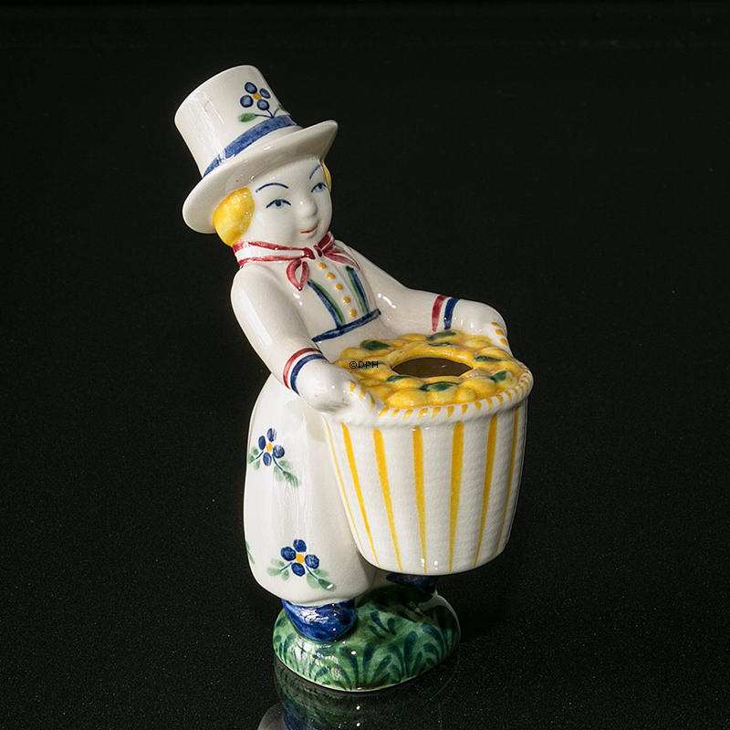 Fætter Amager, 1944, Aluminia Børnehjælpsdagsfigur nr, 2328