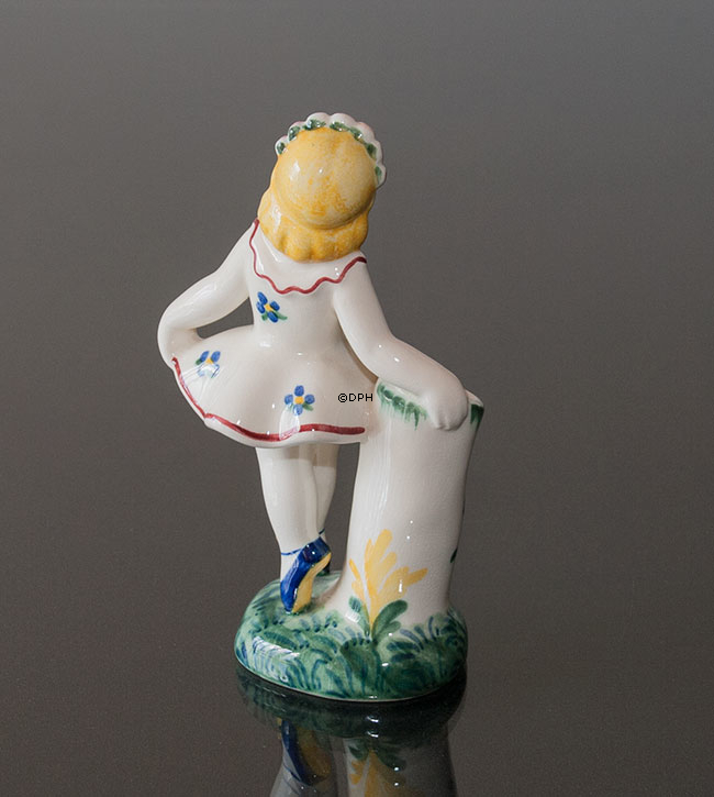 Columbine 1952, Aluminia Børnehjælpsdagsfigur nr, 2610