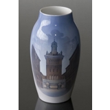 Vase med Carlsberg, Bing & Grøndahl nr. 1302-6243