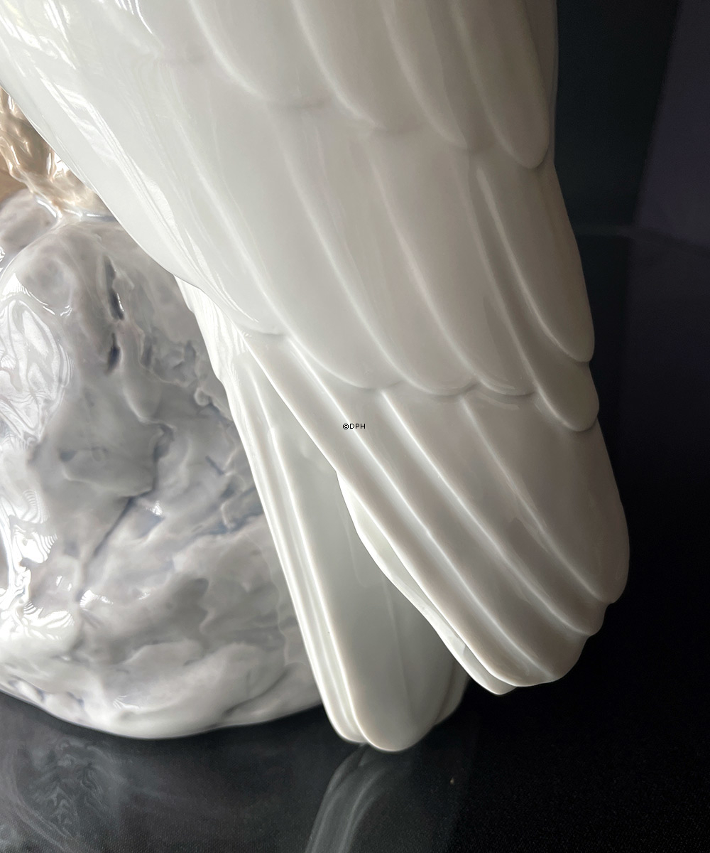 Sneugle, Bing & Grøndahl fugle figur nr. 1500   (OBS. med slibning bagpå, se billeder)