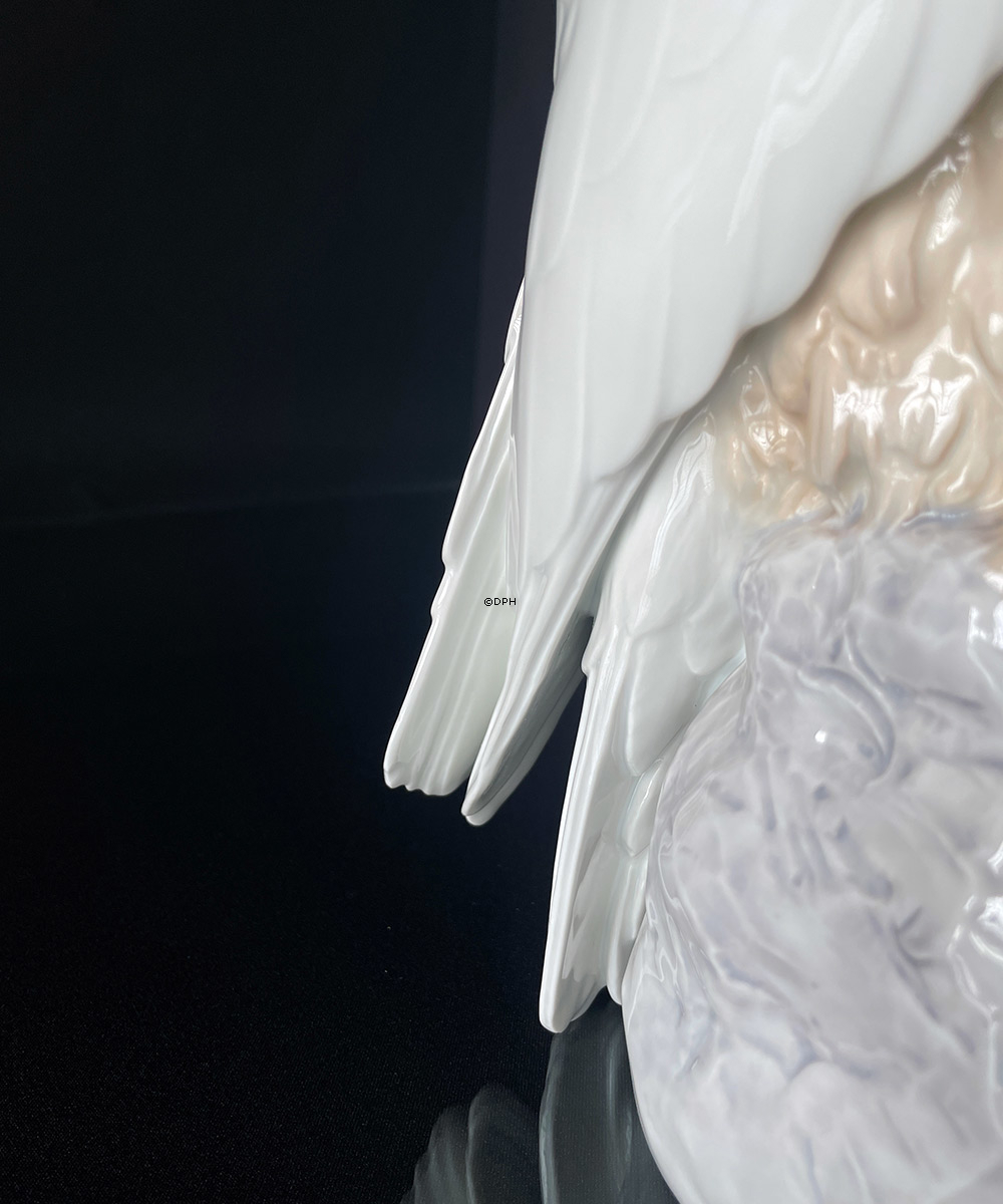 Sneugle, Bing & Grøndahl fugle figur nr. 1500   (OBS. med slibning bagpå, se billeder)