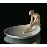 Meditation, bowl with girl meditating, Bing & Grondahl no. 1532