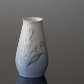Vase med Liljekonval, Bing & Grøndahl nr. 157-5256
