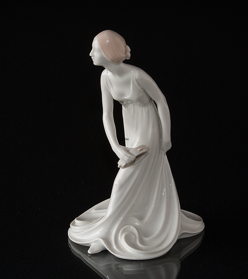 Pige med tamburin, Bing & Grøndahl med Dahl Jensen nr. 1578