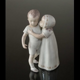 Liebe abgelehnt, Sonderausgabe, Mädchen versucht Junge zu küssen, Bing & Gröndahl Figur Nr. 1614