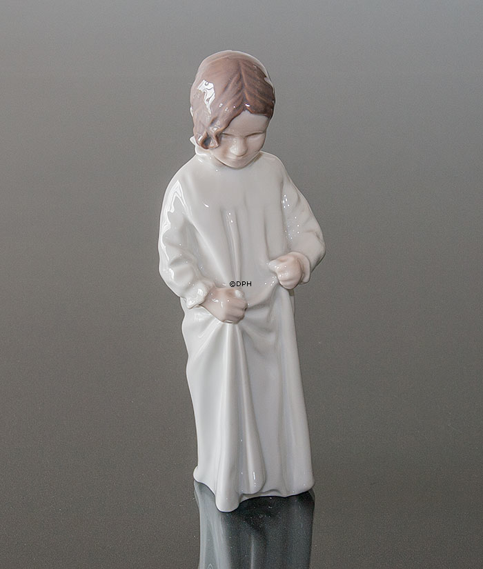 Godmorgen Mama, Pige i nattøj, Bing & Grøndahl figur nr. 1021408 / 1624