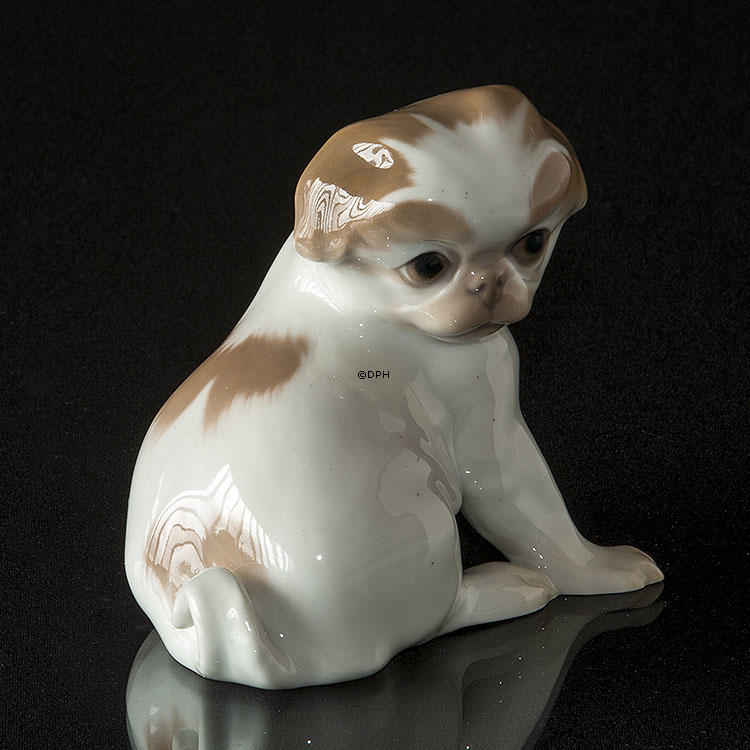 Siddende Pekingeser, 9cm, Bing & Grøndahl hunde figur nr. 1631