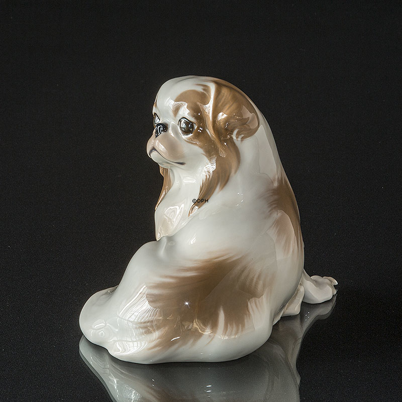Siddende Pekingeserhvalp, Bing & Grøndahl hundefigur nr. 1637