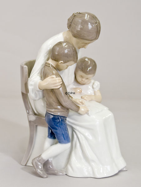 Kvinde med børn, Bing & Grøndahl figur Nr. 1644
