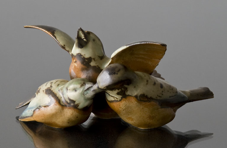 Spurvefamilie, Bing & Grøndahl stentøjsfigur af fugle nr. 1670