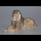 Lion lying majesticly with head high, Bing & Grondahl figurine No. 1677